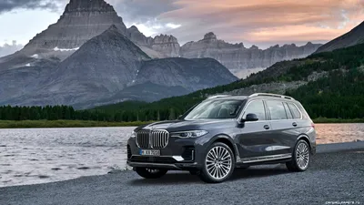 Обои на рабочий стол автомобили BMW X7 xDrive40i - 2019