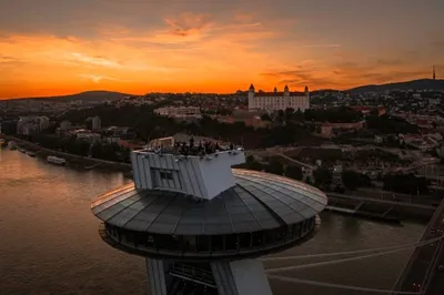 UFO Observation Deck, Братислава: лучшие советы перед посещением -  Tripadvisor