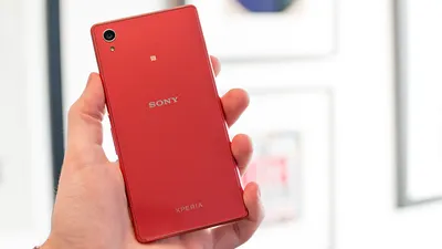 Sony Xperia M4 Aqua review: Big on style, short on substance - CNET