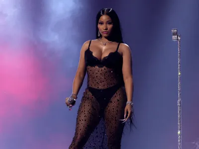 Nicki Minaj Boosts Instagram Following of Security Guard Who Let Fan Rap in  Store | Complex