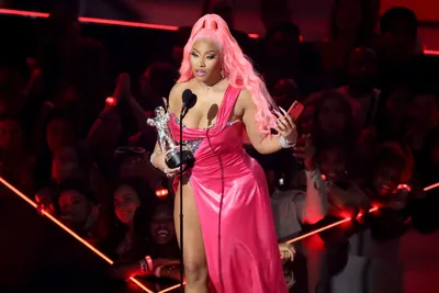 Nicki Minaj Claps Back at Philly Health Department for Vaccine Tweet –  Billboard