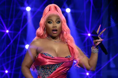 Nicki Minaj paints hip-hop pink — and changes the game