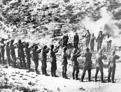 File:Награждение дагестанских партизан.jpg - Wikimedia Commons