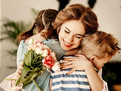 Букет цветов к дню матери купить с доставкой по Томску: цена, фото, отзывы.