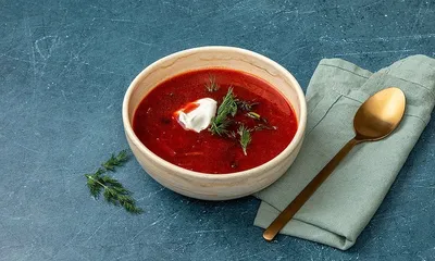 Борщ с черносливом и говяжьими щеками - Recipe Unilever Food Solutions