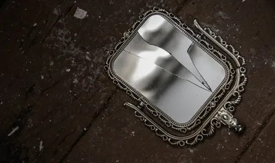 Просто разбитое зеркало | Пикабу