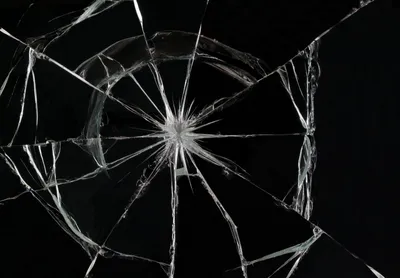 разбитое стекло с разбитой дырой сверху, картинка разбитого стекла, разбитое  стекло, сломанный фон картинки и Фото для бесплатной загрузки