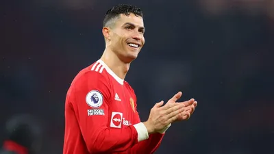 Cristiano Ronaldo: Man United forward says he feels 'betrayed'