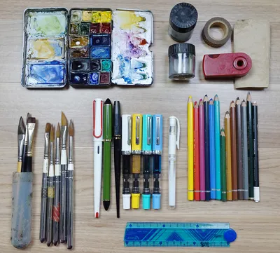 What's inside my urban sketch kit and my favorite supplies