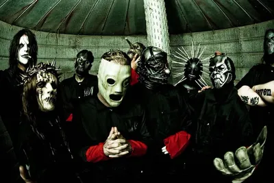 The (sic) world of Slipknot - Metal Edge Magazine