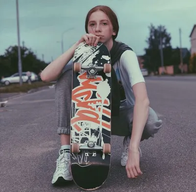 Skater girl | Скейт девушка, Девушка на скейтборде, Позы моделей