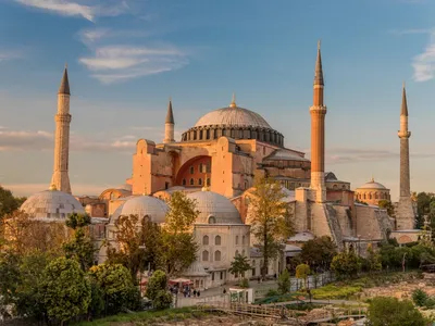 Бывший собор Святой Софии в Стамбуле останется открытым для посетителей