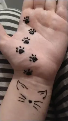 Татуировки для девушек на руке: легкие, но эффектные рисунки - fotovam.ru