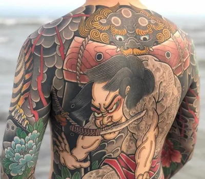 Как рассмешить азиата, набив себе татуировку