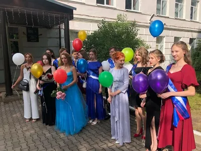 Власти Москвы разрешили провести выпускной для школ в Парке Горького — РБК