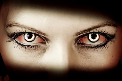 Красные Злые Глаза — стоковая векторная графика и другие изображения на  тему Глаз - Глаз, Гнев, Жуткий - iStock