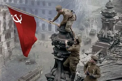 Пушилин и Турчак водрузили Знамя Победы и флаг РФ в Запорожской области |  ИА Красная Весна