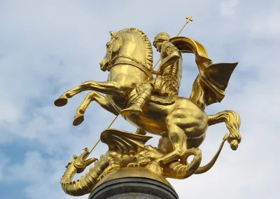 Икона из натурального балтийского янтаря «Святой Георгий Победоносец»