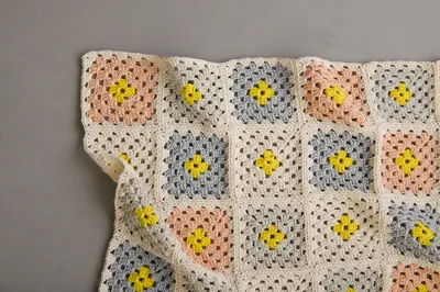 Granny Square Blanket In Cotton Pure - Purl Soho | Beautiful Yarn For  Beautiful KnittingPurl Soho | Beautiful Yarn For Beautiful Knitting