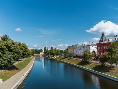 Скульптура орел на полушаре, окраска под античную бронзу, город Пермь