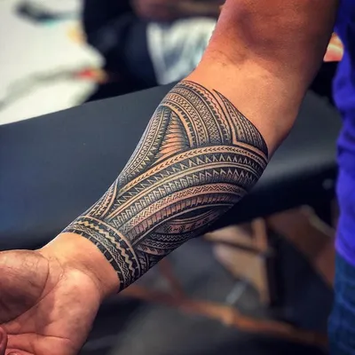 Кельтский узор тату на плече мужские - символ силы и духовности -  tattopic.ru