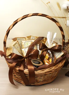 Подарочные корзины Willow Vine large Christmas Gift Basket (Подарочная  Корзина из Ивовой Лозы большая с рождественским декором), купить в магазине  в Москве - цена, отзывы