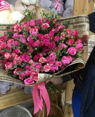 Белые кустовые розы 9 шт. купить за 2700 руб. в Пензе с доставкой