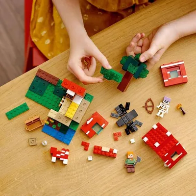 Stavebnice Lego Minecraft - Pevnost železného golema | Plakáty, dárky,  merch | Posters.cz
