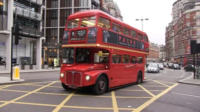 Лондонский автобус: как он стал узнаваемой фишкой Лондона?