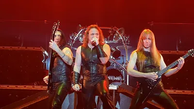 Manowar - Wikipedia