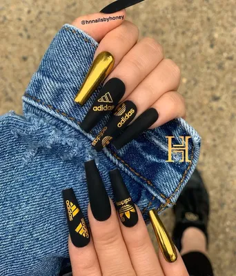 hnnailsbyhoney shared a photo on Instagram: “Stay Golden - Adidas These  decals sold out in … | Adidas nails, Cute acrylic nail designs, Acrylic  nails coffin short