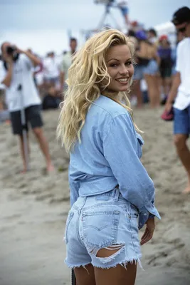 Where Is Pamela Anderson Now in Real Life? - True Story of Pam and Tommy