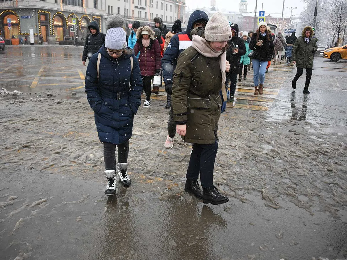 Москва погода сегодня новости последнего часа. Погода в Москве на сегодня. Москва в ноябре. Тепло в Москве. В чем ходят на март.