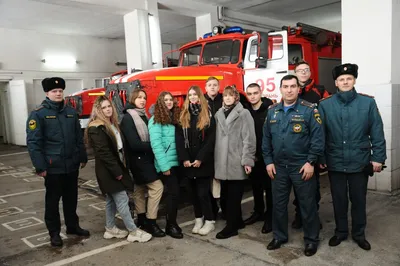 Ночью пожарные 101 пожарной части и муниципальной пожарной охраны защитили  жилой дом от огня!