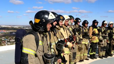 Новые пожарные машины, снегоболотоход и снегоходы поступили на вооружение  камчатского ЦОД