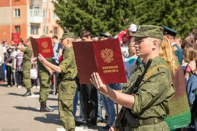 Пережиток прошлого или гарантия побед? Зачем нужна присяга в современной  армии — Новые Известия - новости России и мира сегодня