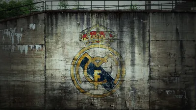 Скачать обои спорт, эмблема, football, Real Madrid, раздел спорт в  разрешении 600x1024