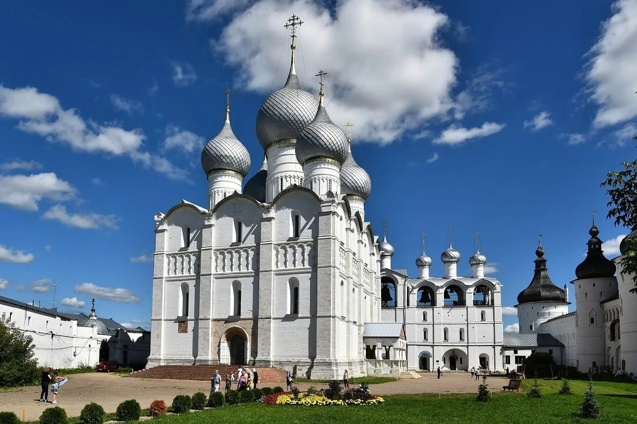 Успенский кафедральный собор Ростов Великий внутри