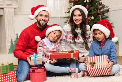 Рождество в США: когда отмечают, что дарят | В Европу