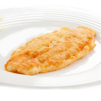 Живая еда. жареная рыба на тарелке…» — создано в Шедевруме