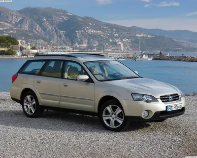 Частный Внедорожник Subaru Outback — стоковые фотографии и другие картинки  Автовоз - Автовоз, Автомобиль, Автомобиль класса SUV - iStock