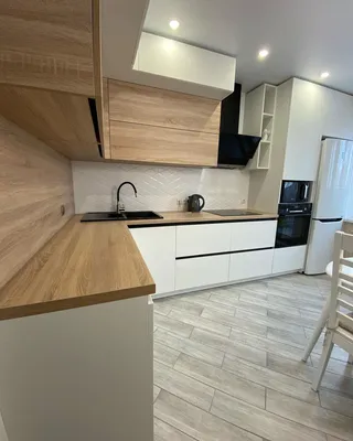 Белая угловая кухня с каменной столешницей \"Модель 788\" в Хабаровске -  цены, фото и описание.