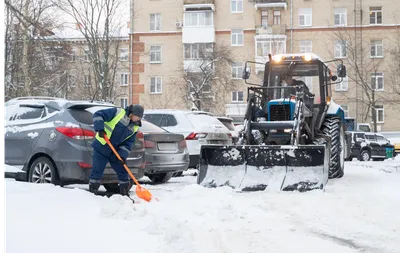 Ручная уборка снега разнорабочие купить в Омске, цена 200 руб. от Экспресс  Услуги — Проминдекс — ID1915426