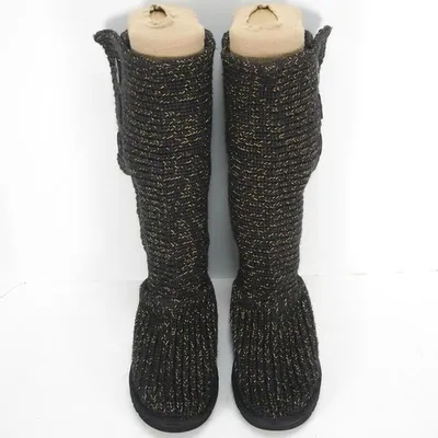 Ugg classic sweater letter high-leg boots угги с гетрами вязанные — цена  5950 грн в каталоге Угги ✓ Купить женские вещи по доступной цене на Шафе |  Украина #142985751