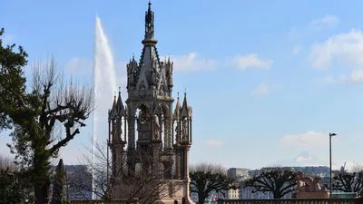 ЖЕНЕВА - SEP 15: Женева Города В Ночное Время 15 Сентября 2014 Года В Женеве,  Швейцария. Женева Является Вторым По Численности Населения Город В  Швейцарии И Является Самым Густонаселенным Городом Romandy, Франкоязычная