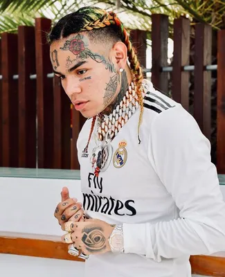 Фон с изображением 6ix9ine для iPhone и Android