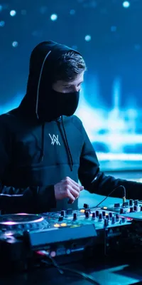 Alan Walker: Бесплатные обои на телефон в форматах PNG и JPG