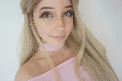 Обои belle delphine для iPhone: выбирайте изображение по вкусу