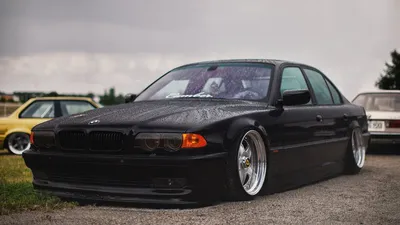 Обои на рабочий стол Bmw e38 stance: Скачать бесплатно в JPG