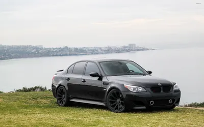 Bmw m5 e60: Обои в формате WebP для iPhone